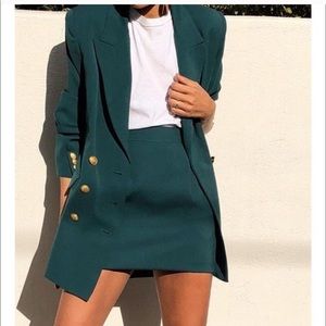 VINTAGE BEBE 2 PIECE SUIT BLAZER & SKIRT